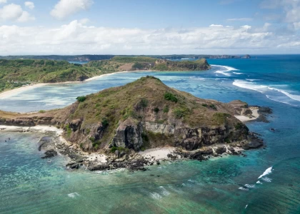 Indonesia Honeymoon Tour: Lombok – Labuan Bajo – Bandung Romantic Getaway